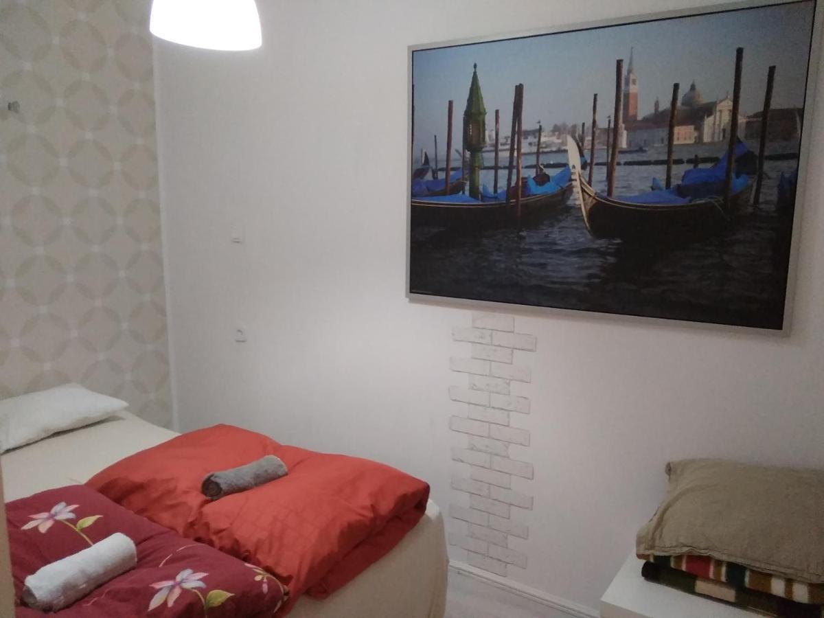 Apartament Przy Parku Noclegi Płock エクステリア 写真